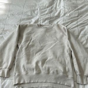 Gently worn Aritzia TNA boyfriend sweater